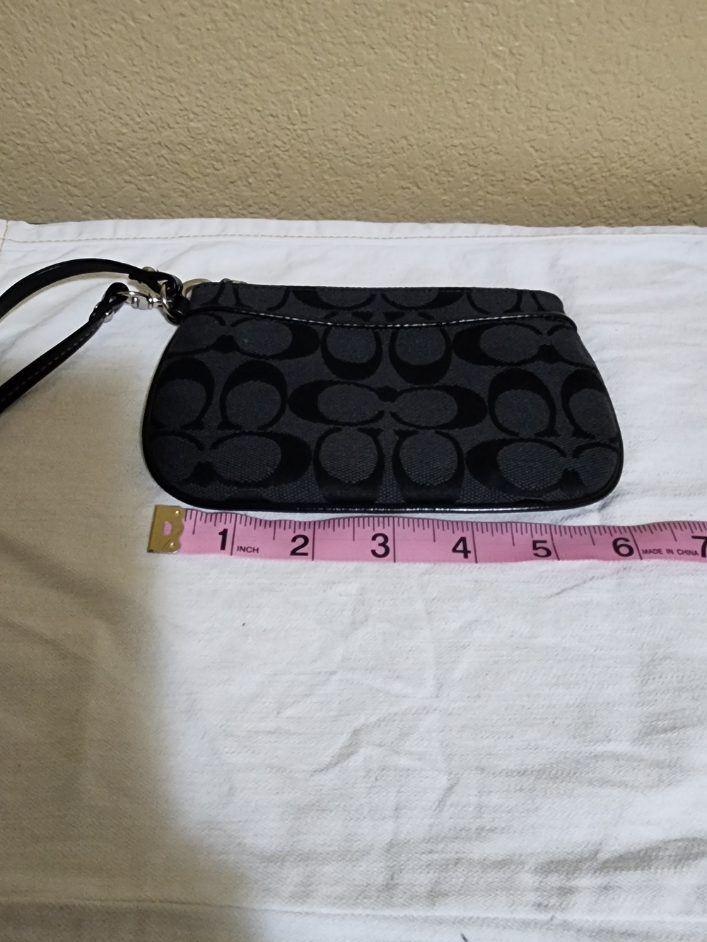 Coach Vintage Black Signature C Canvas Small Wristlet Clutch